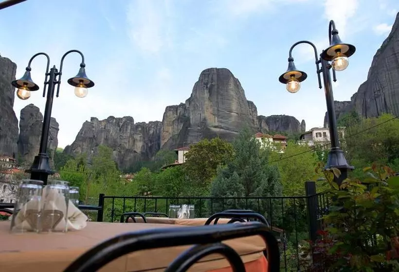 Hotelli Rooms Batalogianni