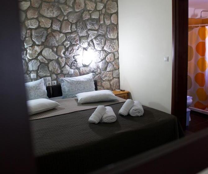 Hotel Rooms Batalogianni