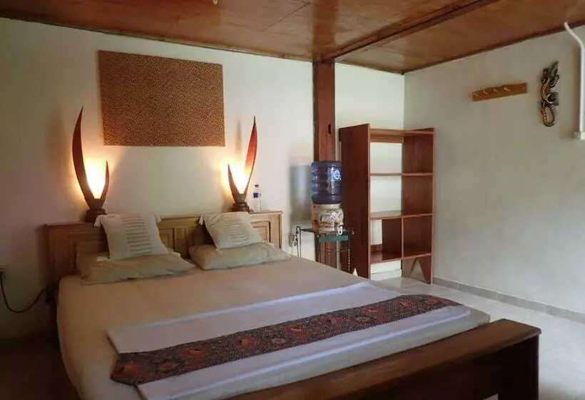 Hotelli Two Fish Resort Lembeh