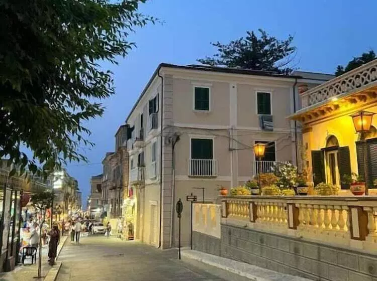 ペンション Don Carlo Tropea