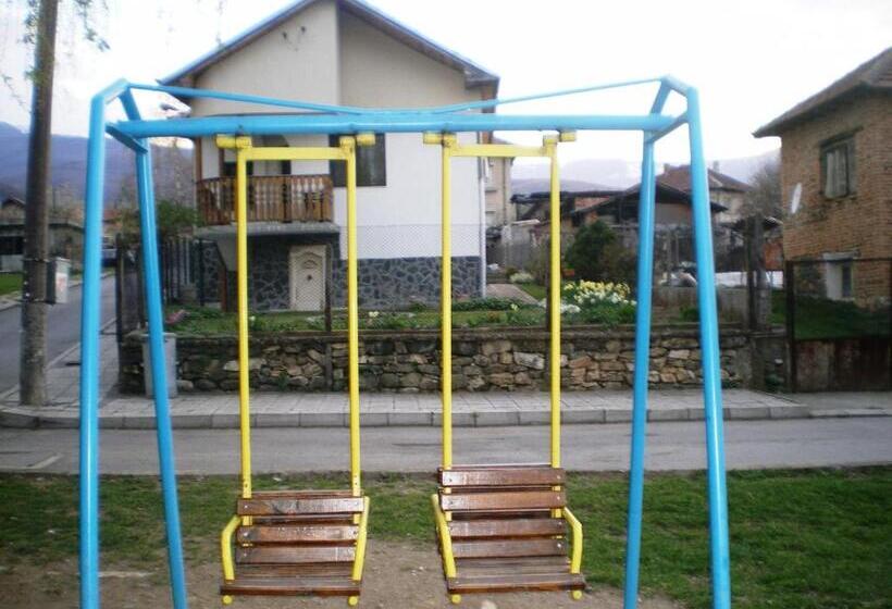 펜션 The House Of Petar Levski