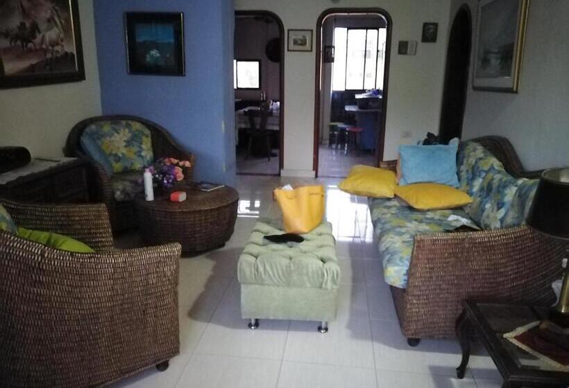 Общежитие Hellen House Playa Rodadero Santa Marta