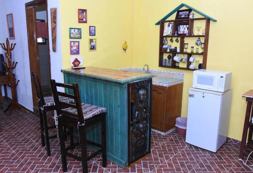 مبيت وإفطار Cancun Guest House 2