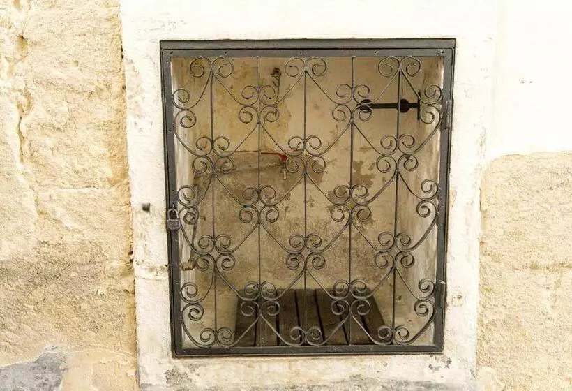 ベッドアンドブレックファースト Donato Rooms