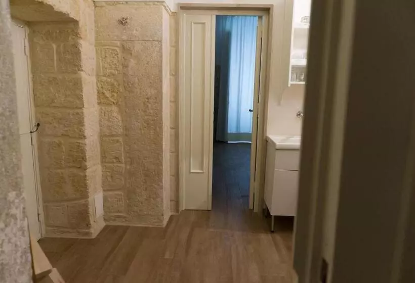 ベッドアンドブレックファースト Donato Rooms