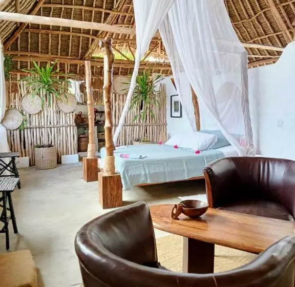 تختخواب و صبحانه Huhuru House