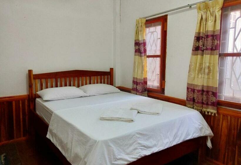 住宿加早餐  Sunset Bungalows & Gh