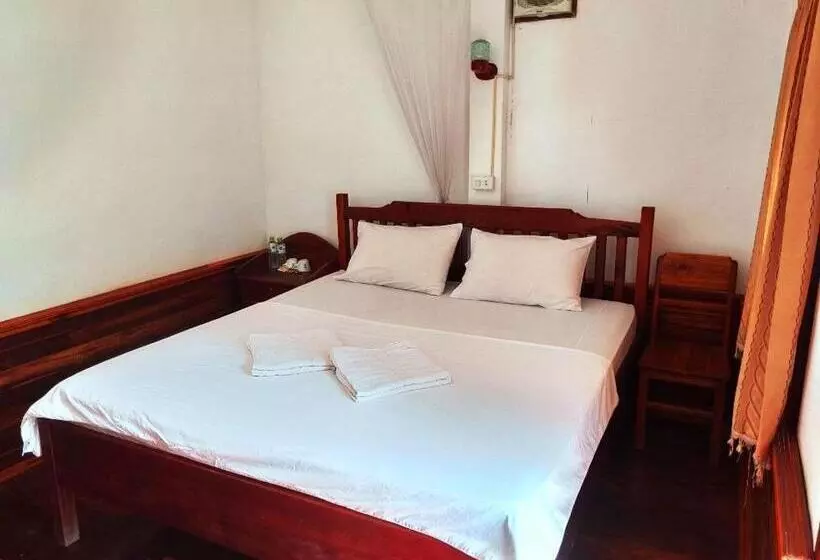 ベッドアンドブレックファースト Sunset Bungalows & Gh