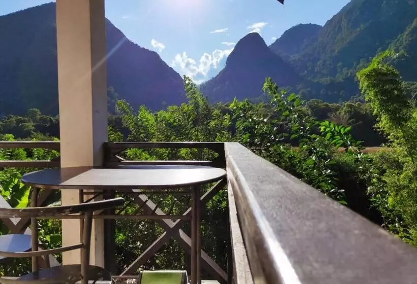 ベッドアンドブレックファースト Sunset Bungalows & Gh