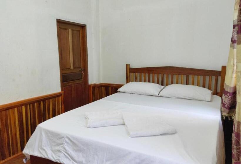 住宿加早餐  Sunset Bungalows & Gh