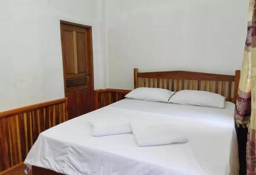 ベッドアンドブレックファースト Sunset Bungalows & Gh