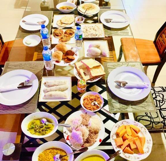 פנסיון Gold Crown Residence