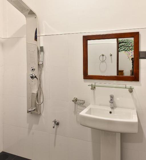 פנסיון Gold Crown Residence