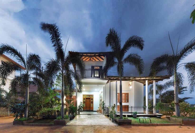 פנסיון Gold Crown Residence