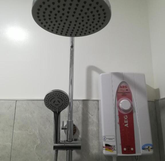 هاستل Christelle Inn