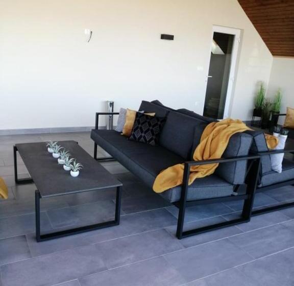 צימר Ludvig Panzió