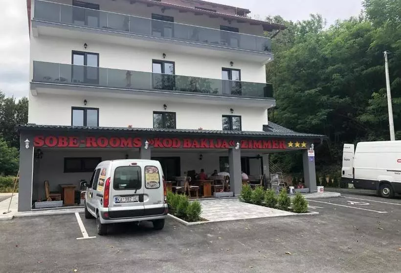 تختخواب و صبحانه Sobe Kod Bakija