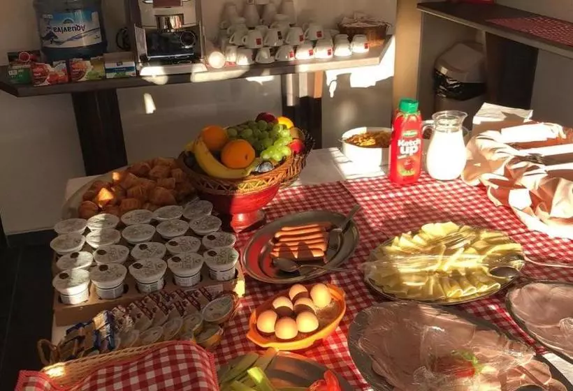 تختخواب و صبحانه Sobe Kod Bakija