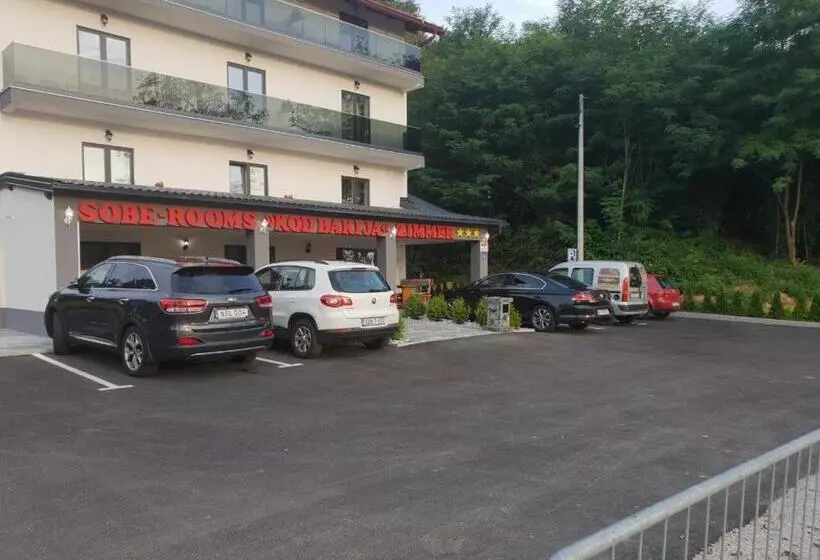 تختخواب و صبحانه Sobe Kod Bakija