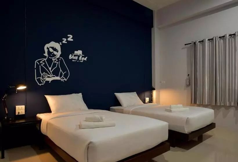 ホテル Bluebed