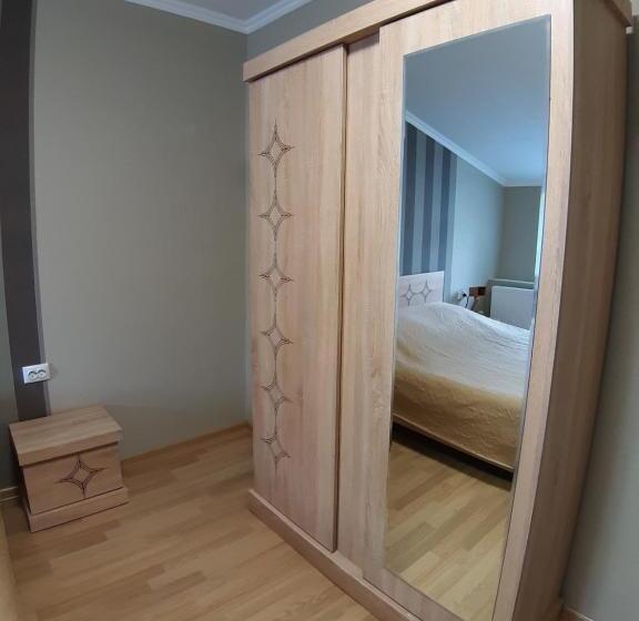 پانسیون Gogoli Family