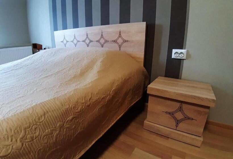 پانسیون Gogoli Family