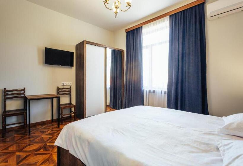 پانسیون Memory House