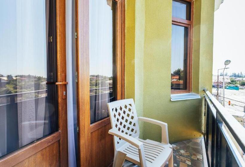 پانسیون Memory House