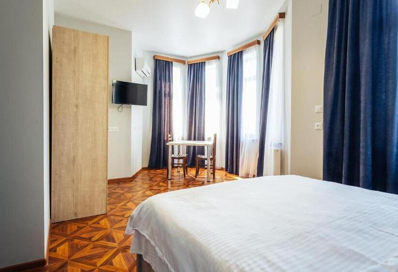 پانسیون Memory House