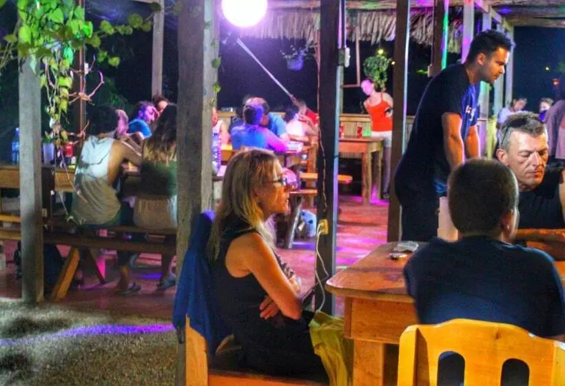 هاستل Vista Verde Lodge