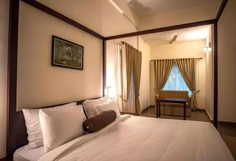 ホテル Abad Brookside Wayanad