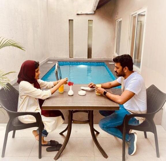 בית מלון כפרי Abad Brookside Wayanad