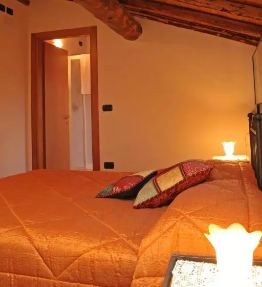 ホテル Agriturismo La Staffa