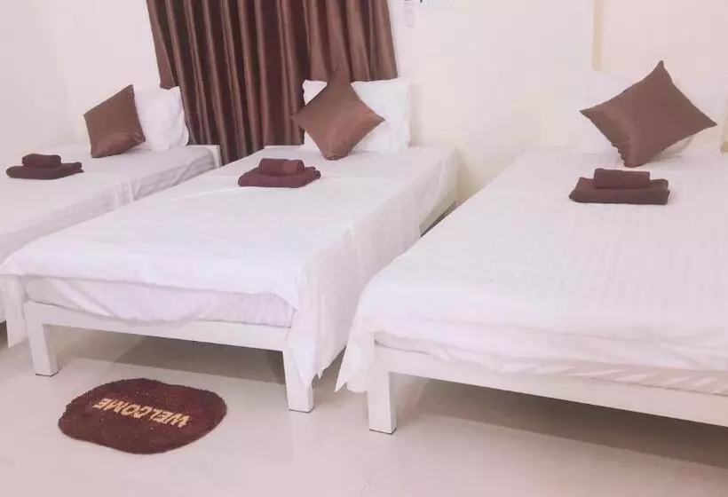هتل Golden Forest Homestay