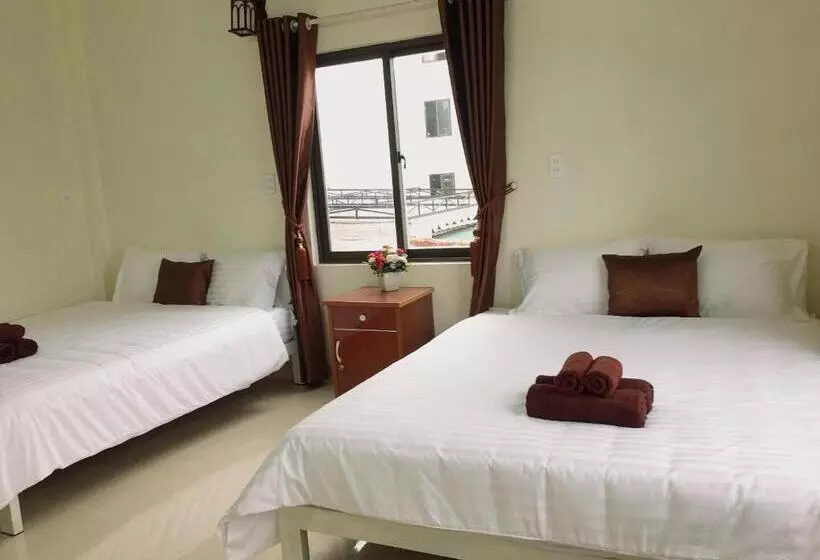 هتل Golden Forest Homestay