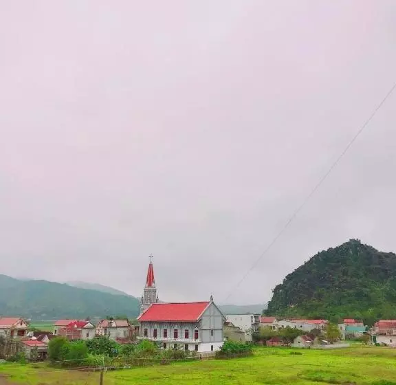 هتل Golden Forest Homestay