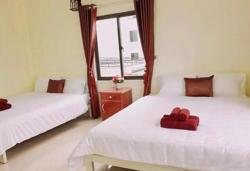 هتل Golden Forest Homestay
