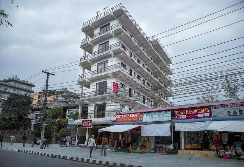 هتل Himalayan Vacation