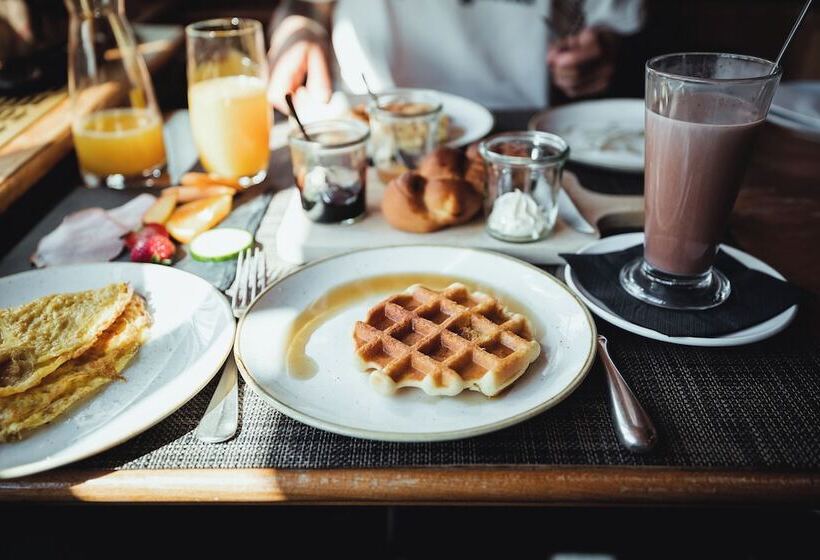 فندق Hirschen Guesthouse   Village