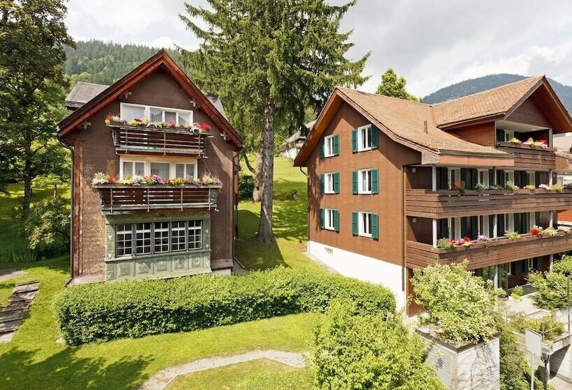 فندق Hirschen Guesthouse   Village