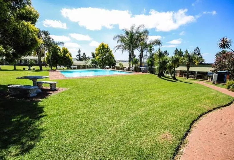 Hotelli Newcastle Country Lodge