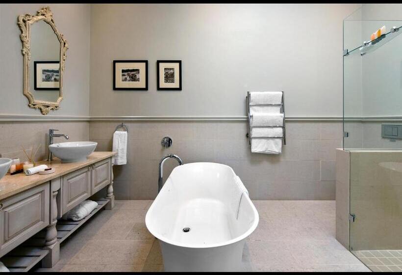 펜션 Huguenot House