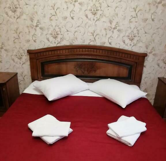 پانسیون Mini Hotel Yanson 2