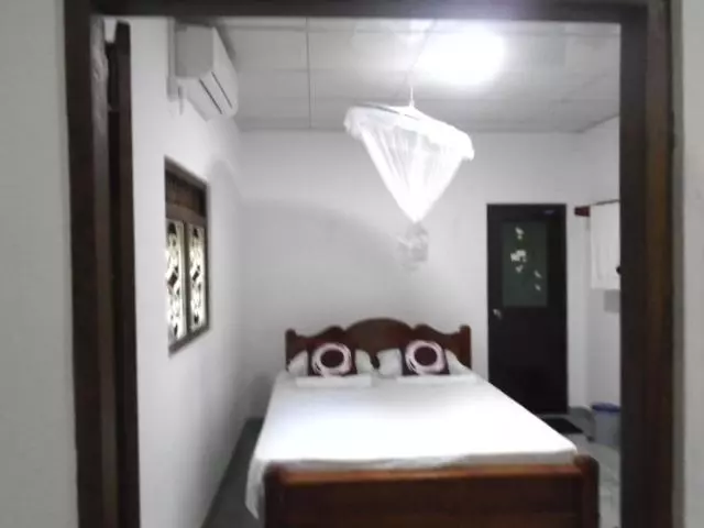 ペンション Tourist Holiday Inn