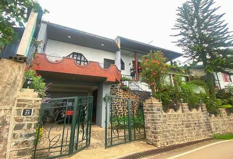 هاستل Lake Breeze