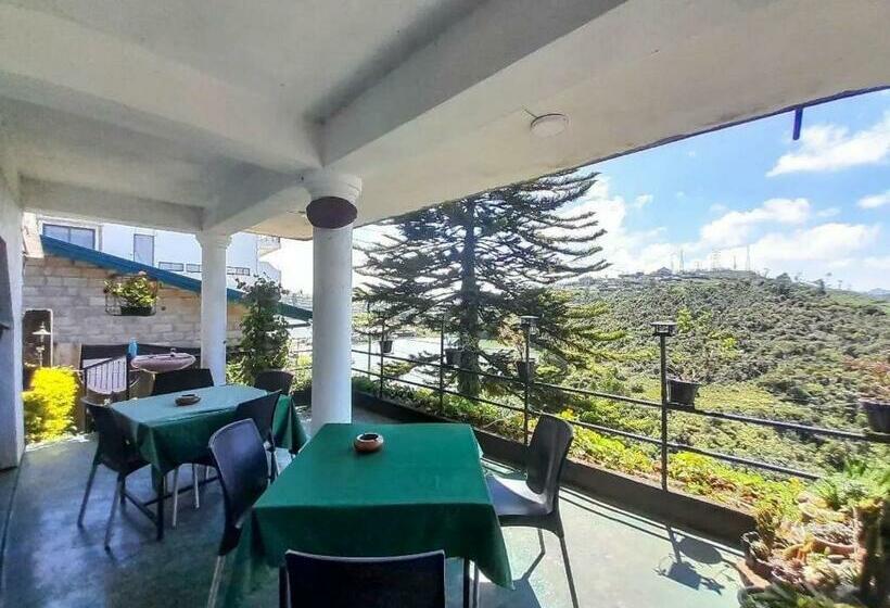 هاستل Lake Breeze