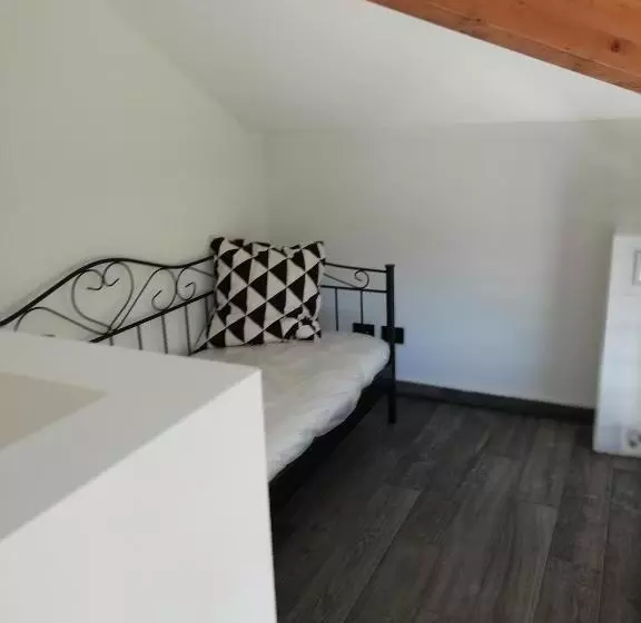 هتل Agriturismo Podere Nigriano