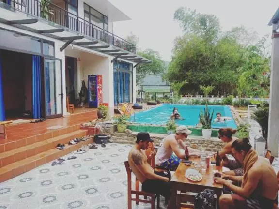 هتل Hugo Homestay