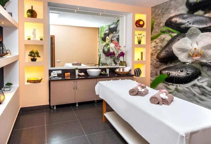 Orbi Bakuriani Apartment 731