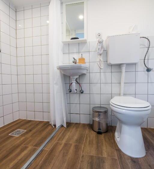 Пансион Chesscom Guesthouse